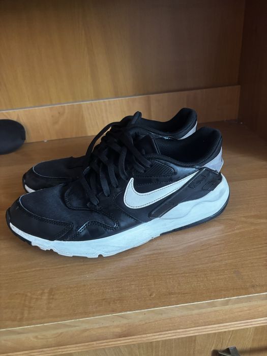 Nike buty sportowe 42.5