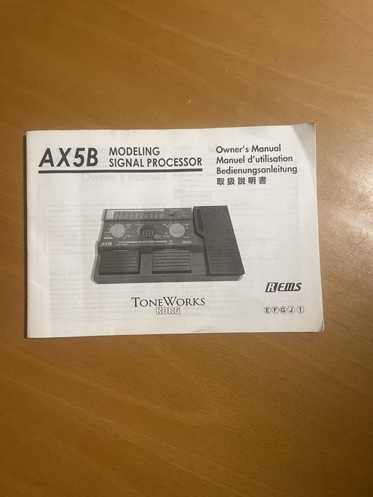 Korg AX5B Processador de efeitos guitarra/baixo