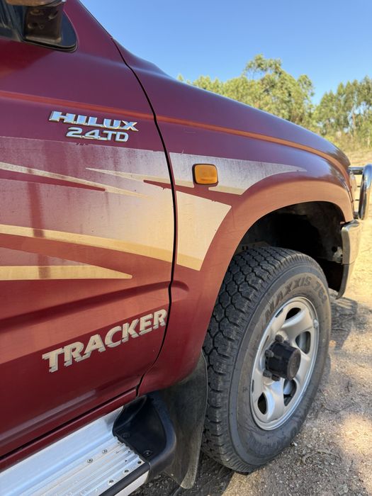 Toyota Hilux 2.4 TD Tracker *ÚNICO DONO*