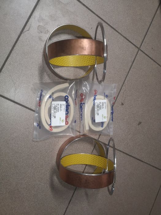 Tuleja wariatora jazdy New Holland Seria 8000 TC  80.370.950