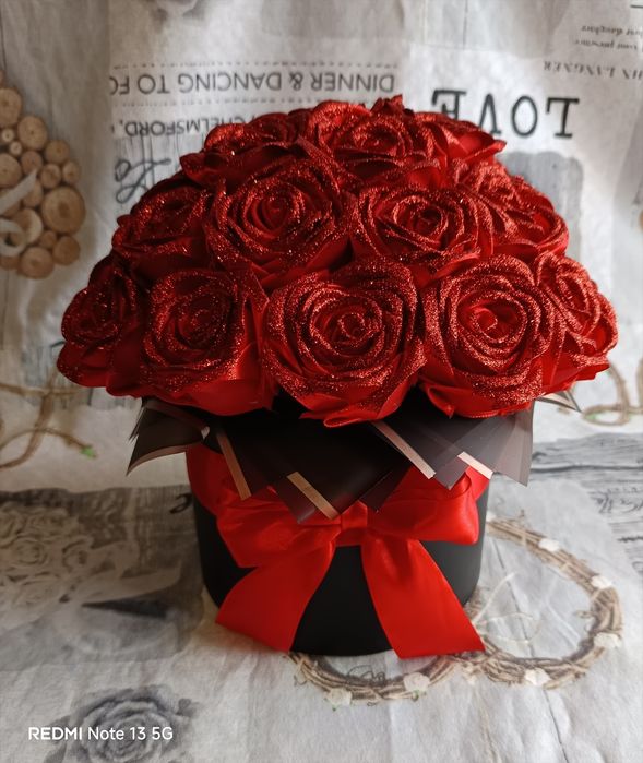 Букети з атласної стрічки.