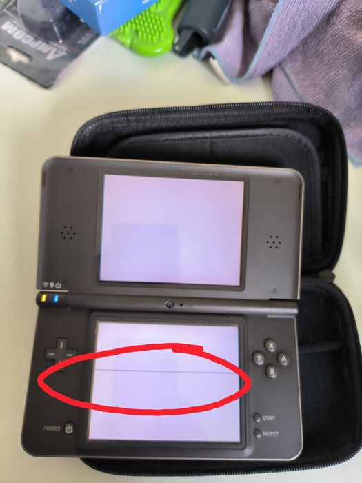 Nintendo DS XL com mais de 200 games