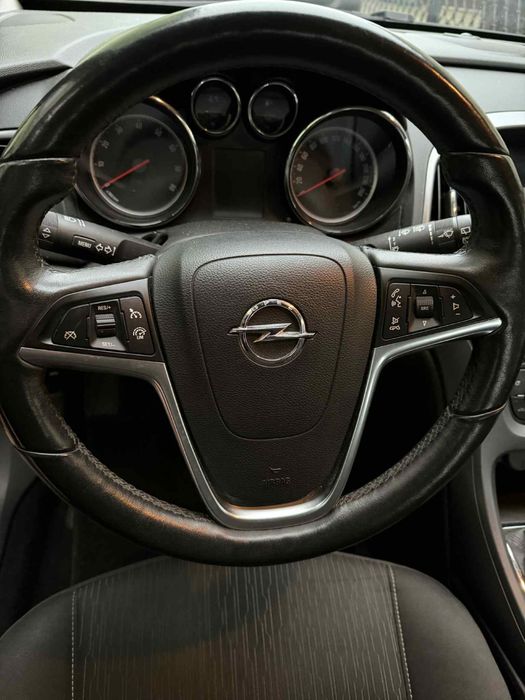 Opel Astra J Facelift