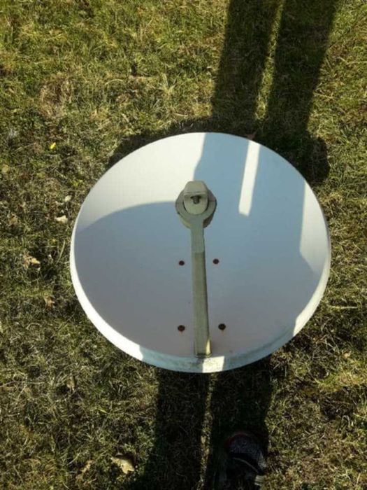 antena satelitarna z konwerterem
