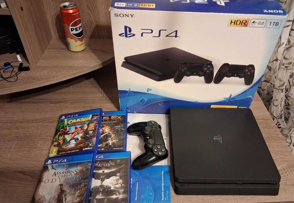 Sony Playstation 4 slim 1tb+4 диска ігор