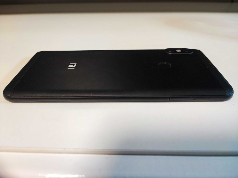 Xiaomi Redmi Note 5 4/64Gb Black Global Version стан нового