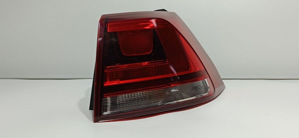 FAROLIM TRASEIRO DIREITO VOLKSWAGEN GOLF VII LIM. (5G1) ADVANCE BLUEMOTION