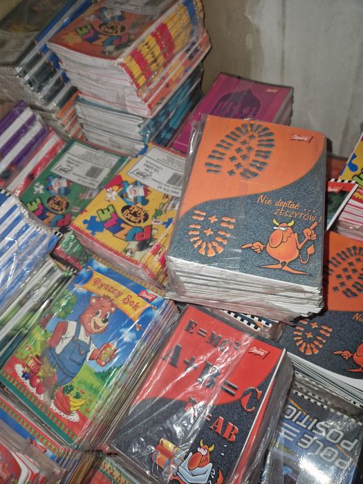 2000 Zeszytów A5 Czyste ,bez lini i kratek 16kart,32kart,60kart,80kart