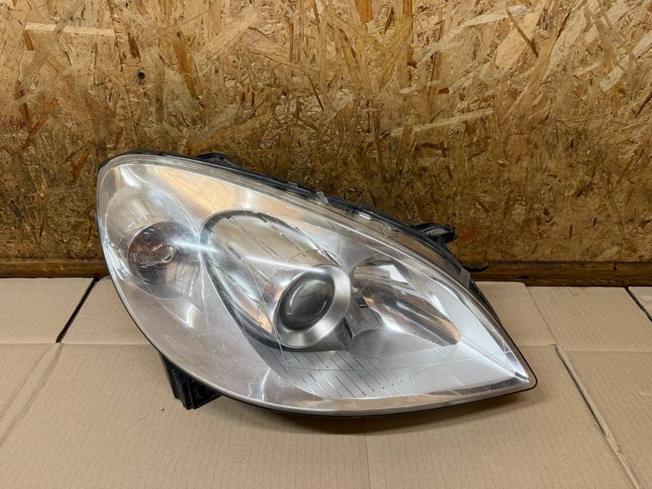 Передня права фара Mercedes-Benz B-Клас W245 Мерседес В245 2005-2011