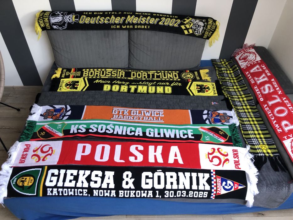 Różne szaliki kolekcja
