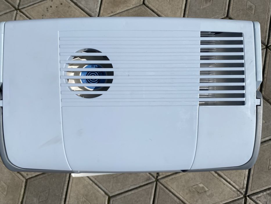 Автохолодильник Ezetil E16