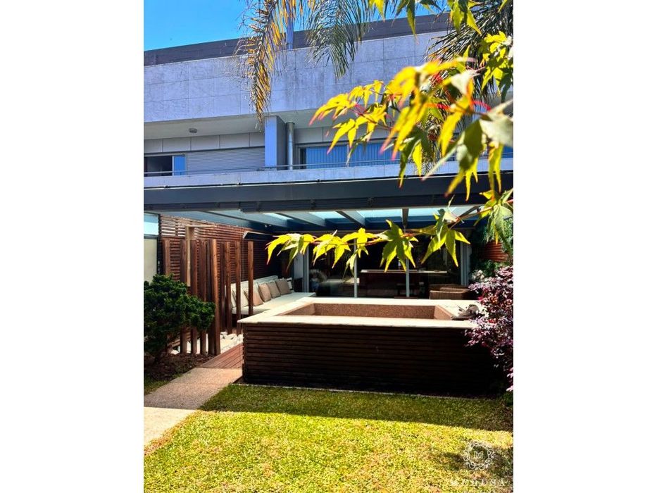 Moradia V4 | Condomínio Exclusivo c/ Jacuzzi a 150m da Praia de Leç...
