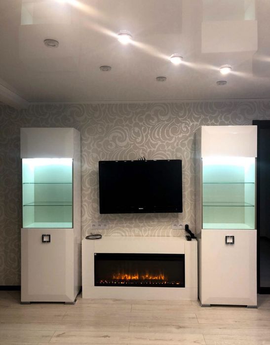 Вітрина Karat White Aqua Rodos KRWHW1D-600 білий глянець