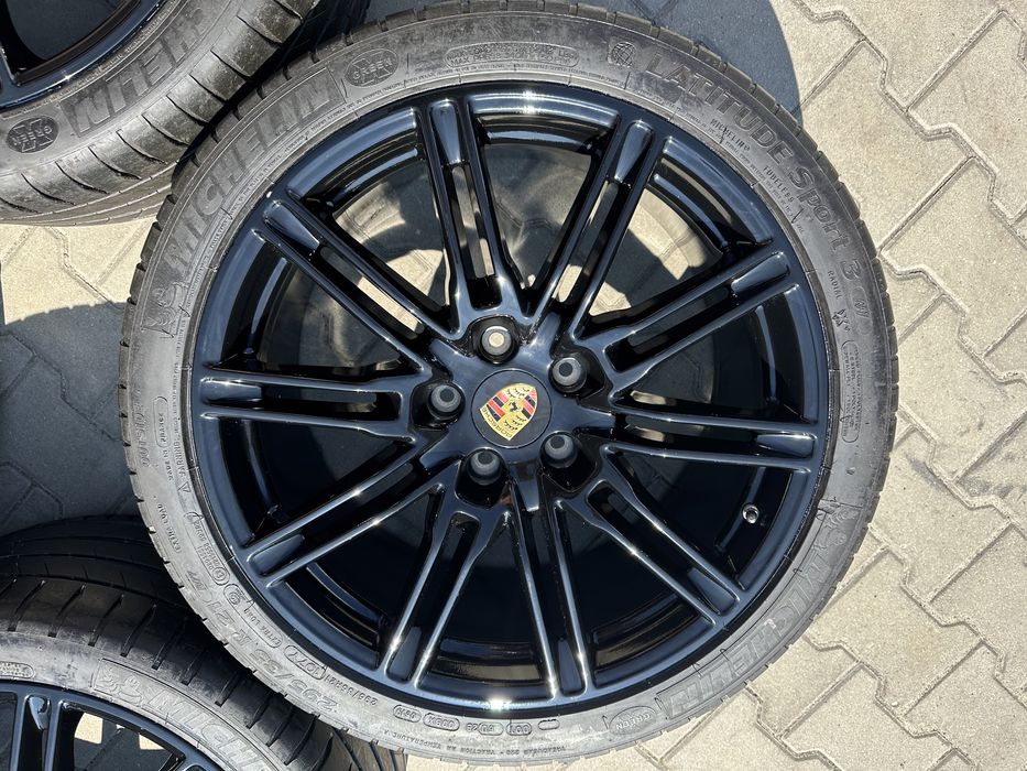 10jx21 et50 porsche cayenne 5x130 oryginal z czujnikami