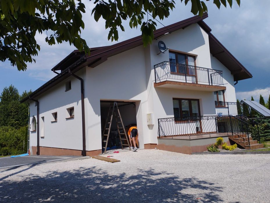 Malowanie elewacji, dachów i docieplenia.