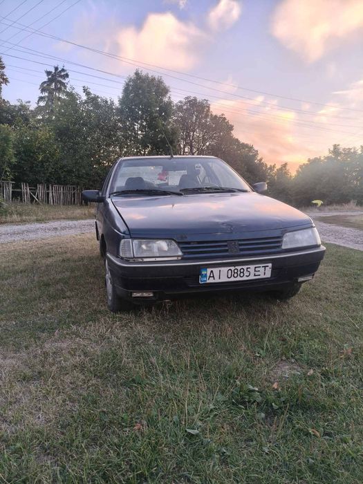 Продам власний автомобіль Пежо 405