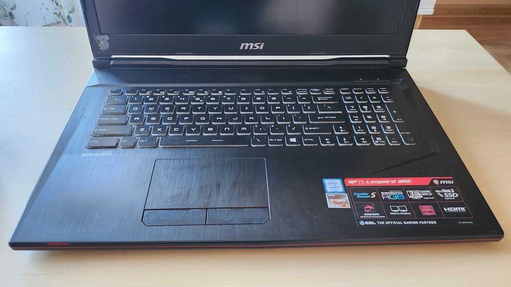 MSI GP73 Leopard 8R E- i7, GTX1060