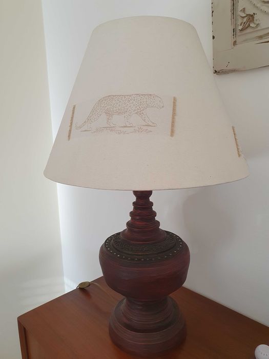 Candeeiro de mesa grande