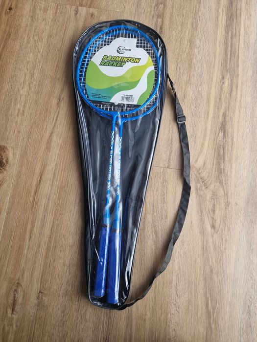 Zestaw do badmintona – 2 paletki + pokrowiec + 6 lotek