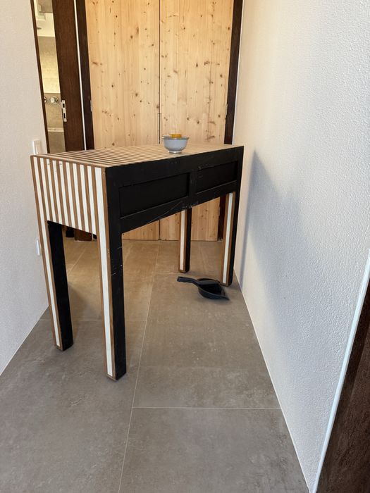 Consola marroquina com embutidos