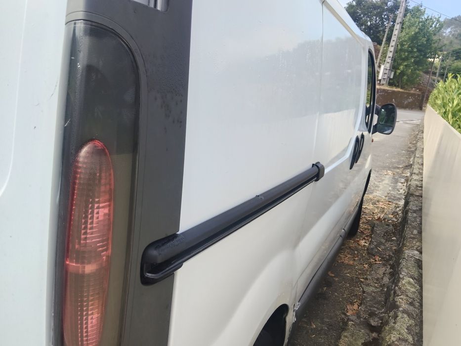 Renault trafic do ano 2005 motor 1.9 CDTI