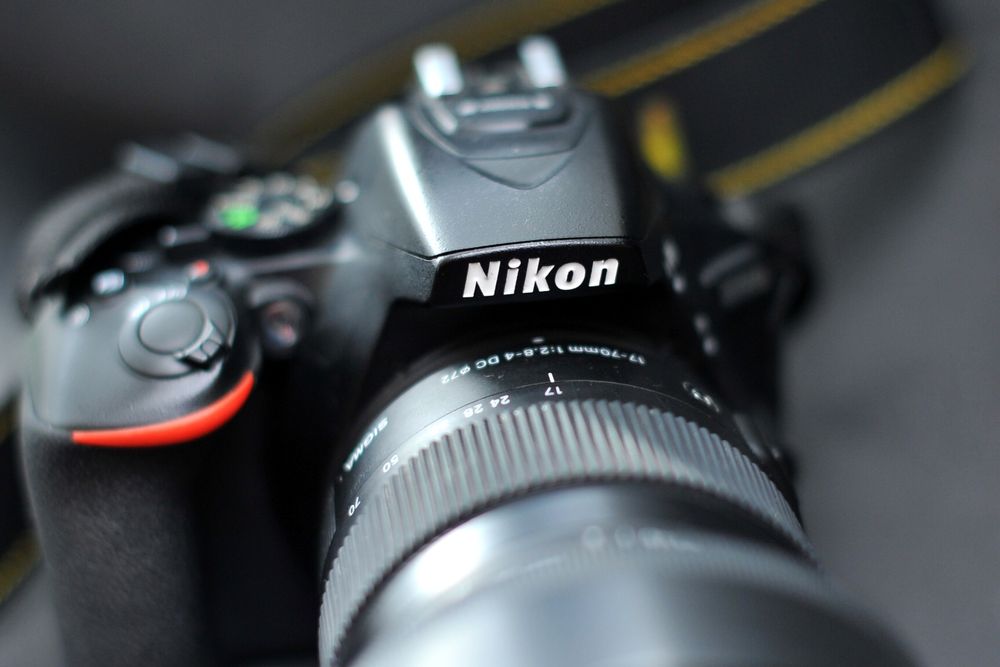 Фотоапарат Nikon d5600 + об'єктив sigma 17-70mm