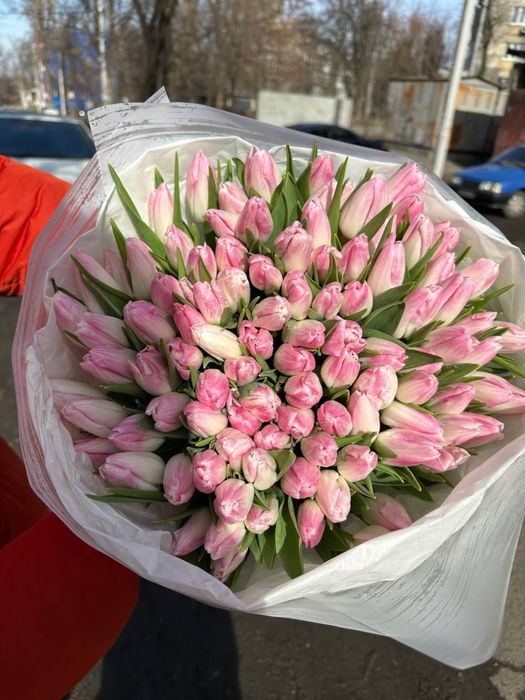 Букети з тюльпанів