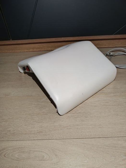 Pochłaniacz pyłu do paznokci manicure