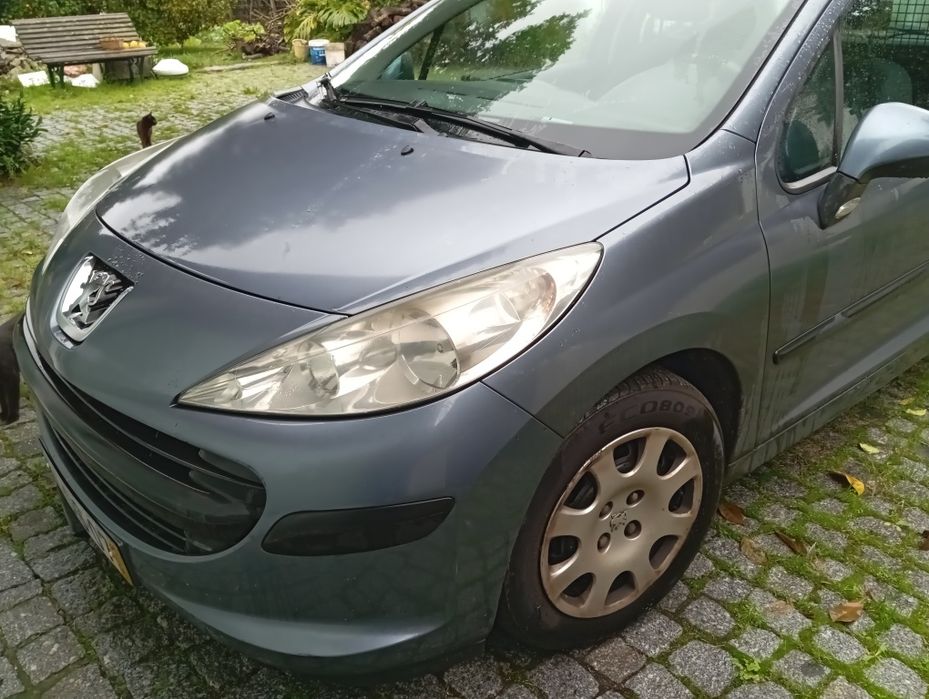 Peugeot 207 comercial