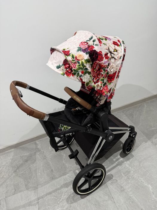 Wózek spacerówka Cybex Priam 2.0 Blossom Light