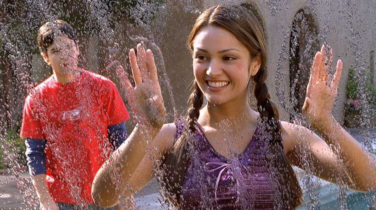 CLOCKSTOPPERS - Paragem no Tempo (Paula Garcés/Jesse Bradford)