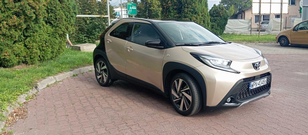 Toyota Aygo X 1.0 VVT-I Automat Executive