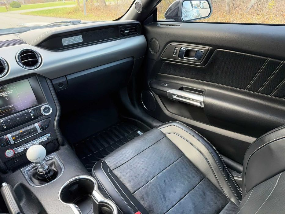 Ford Mustang GT Premium      2015