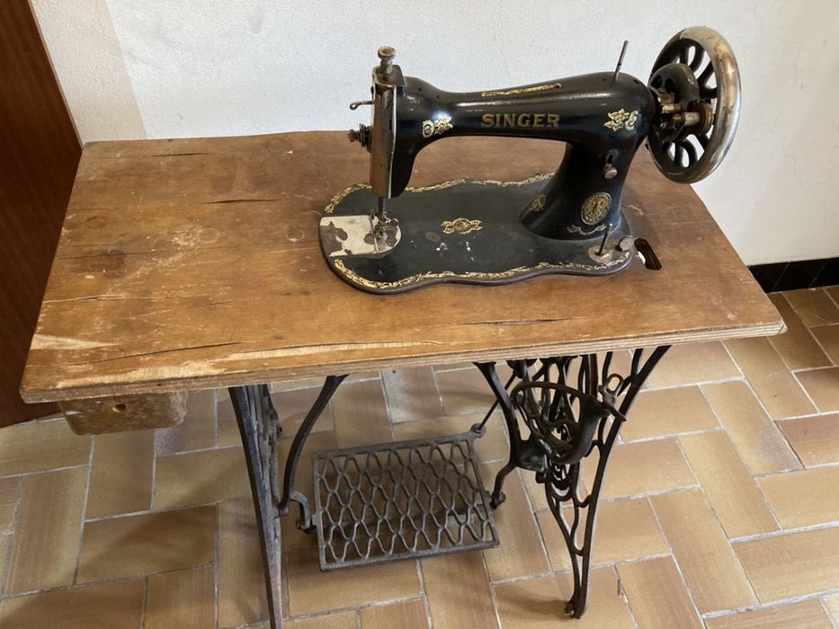 Máquina costura Singer muito antiga ano 1871