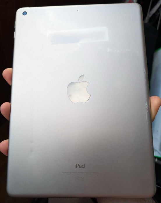 Apple iPad 5 th 9.7 128 GB Space Gray доступний справний