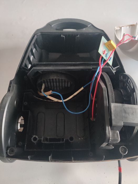 Aspirador Zanussi para peças