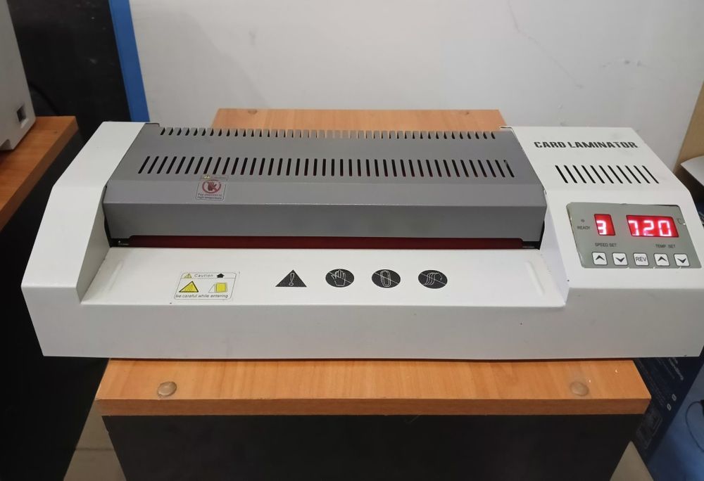 Ламинатор в хорошем состоянии