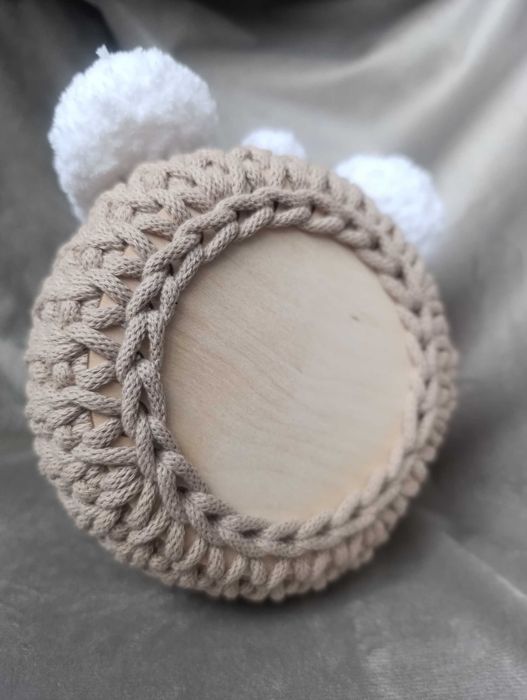 Koszyk wielkanocny z uszami królik