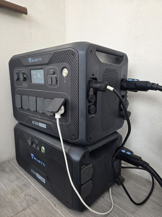 Bluetti AC300+B300