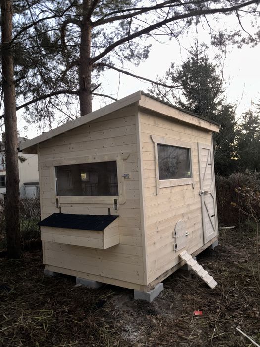 Stylowy wiejski kurnik dla kur