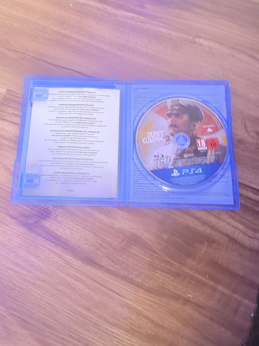 Vendo PS4 Slim em bom estado e totalmente funcional + Jogo Just Cause 3 como novo  + comando original
