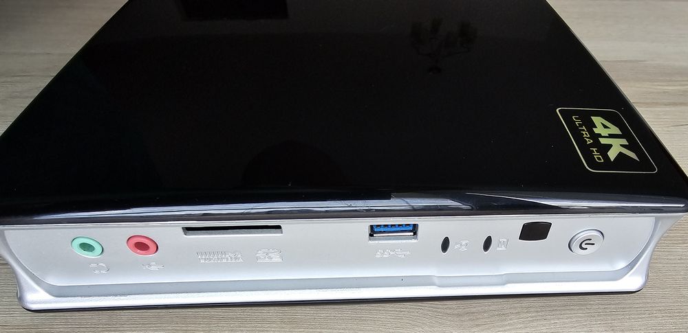 ZOTAC MiniPC ZBOX-ID91 4K UHD i3 4130T 8GbRAM 120GbSSD Bluetooth Win10