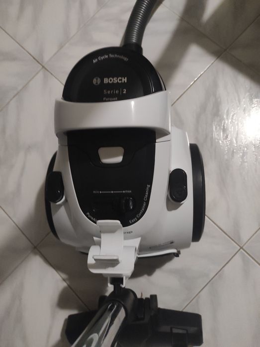 Aspirador Bosch serie 2  sem saco