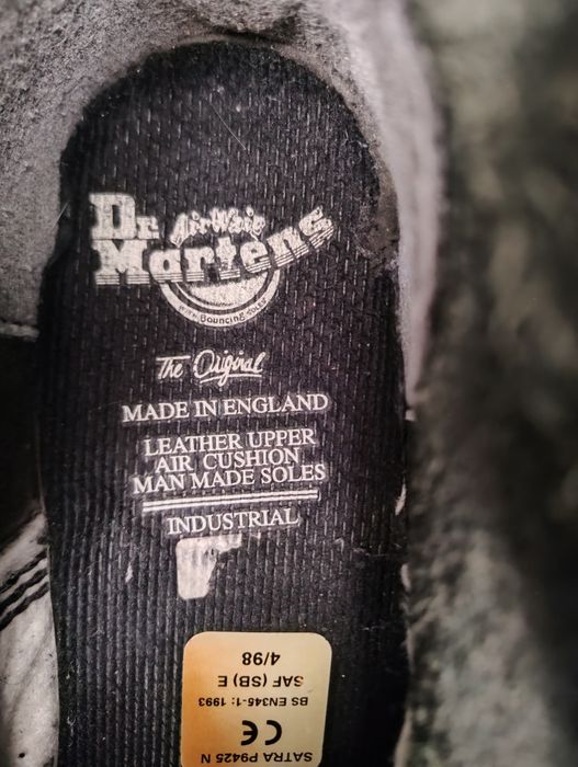 Продаю оригинальные Английские ботинки Dr Martens made in England.