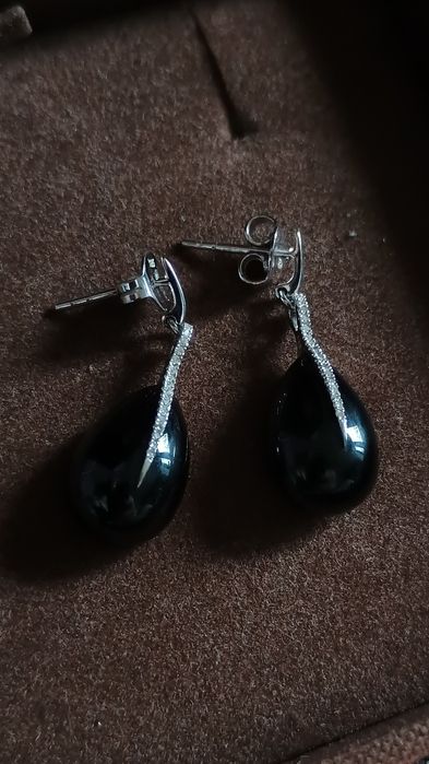 Zestaw biżuterii z diamentami
