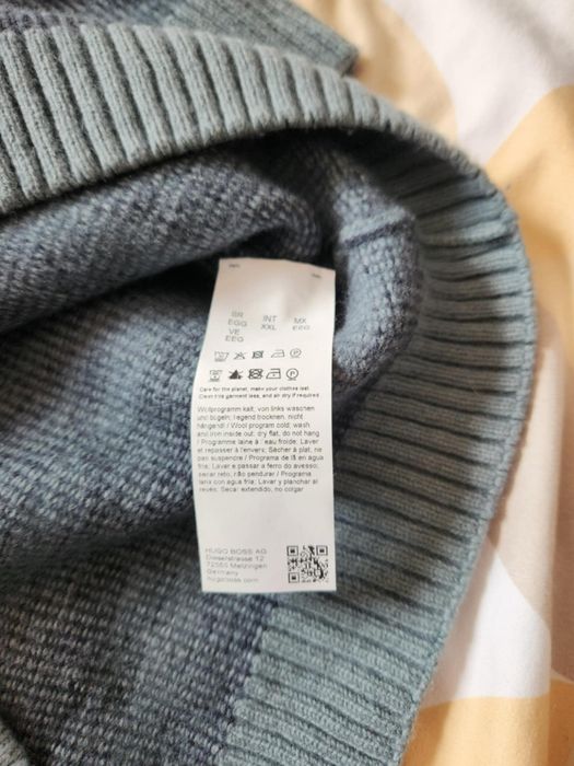 Sweter męski Hugo Boss L