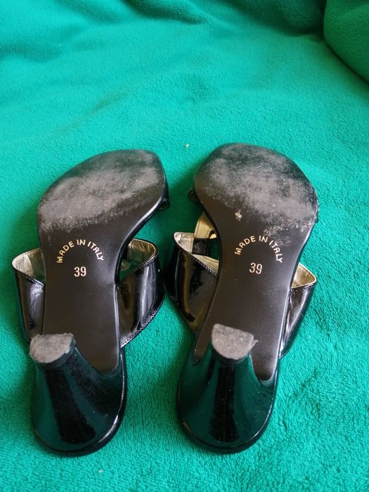 Włoskie klapki 39