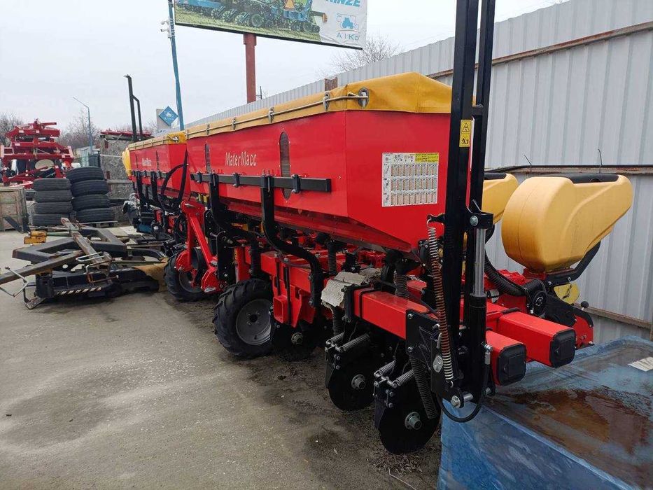 Сівалка MaterMacc MS 8100 Super  пневматична точного висіву 8 рядків