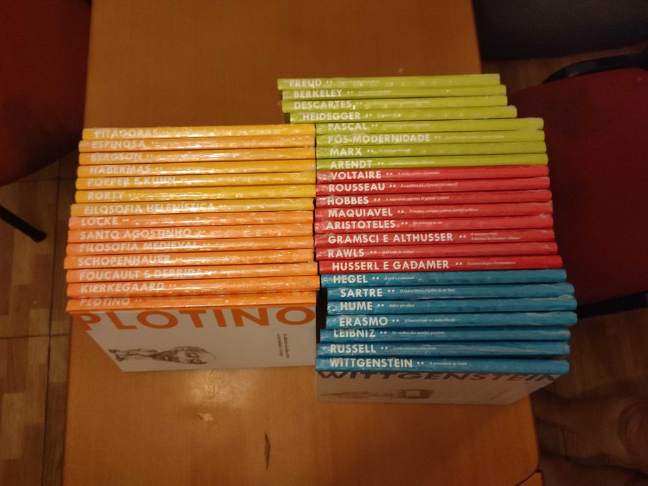 Lote 37 livros de "Descobrir a Filosofia" da editora Salvat
