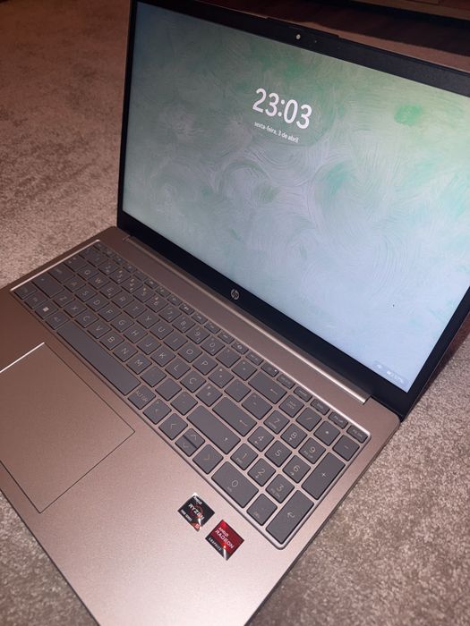 Portatil HP  15-fc0003np